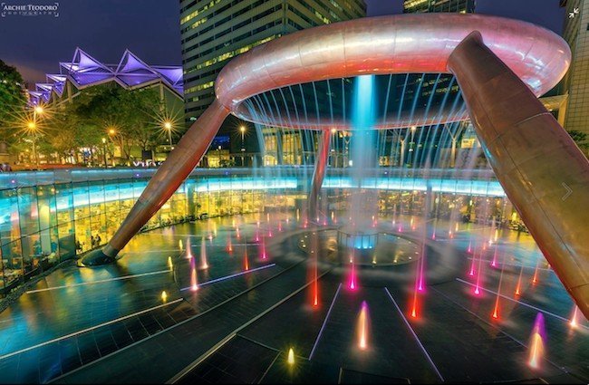 Suntec City (SIGNALGRYD Wireless Paging Systems)